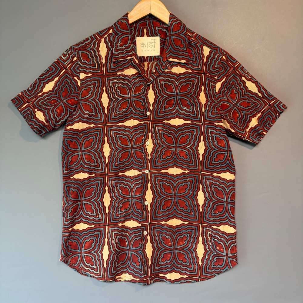 Kardo Hand Blocked Cotton Short Sleeve Button Down Shirt Red Blue Small